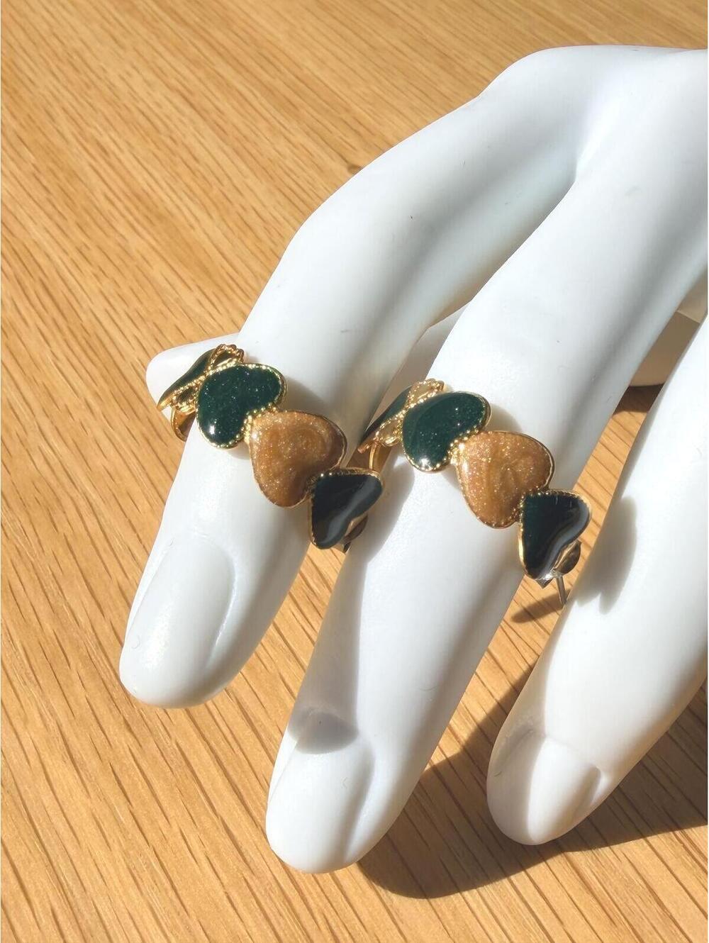 Vintage Glitter Enamel Heart Earrings Gold Tone